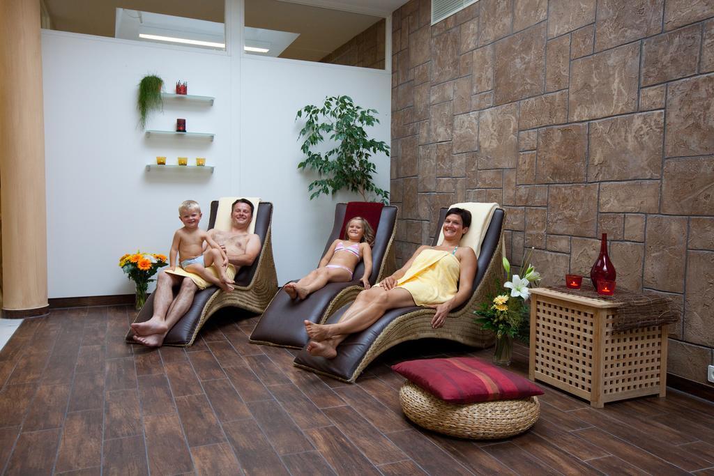 Vita Wellnesshotel Aulendorf Exterior photo